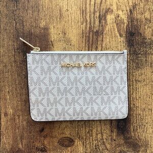 Michael Kors Cream Wallet